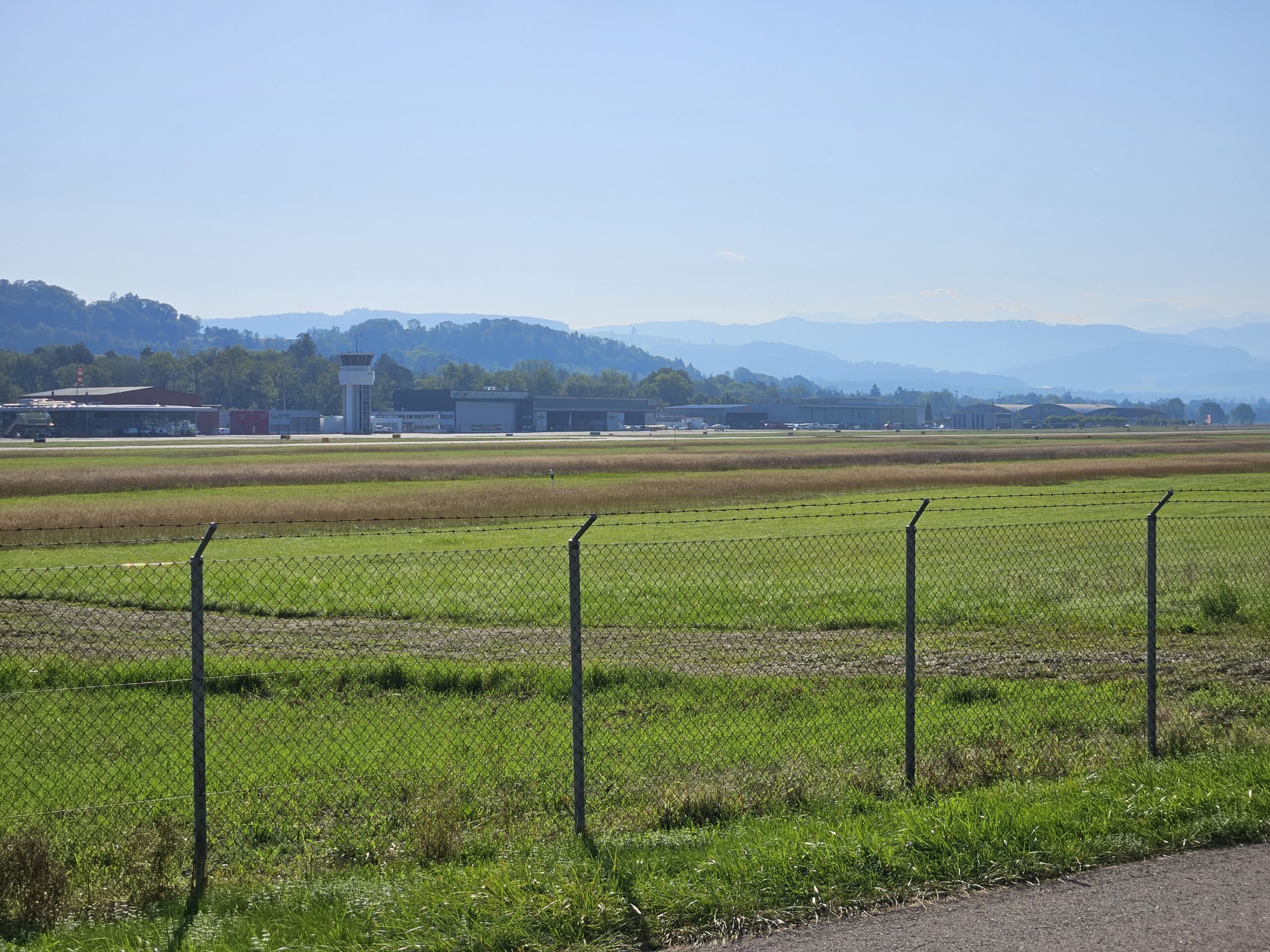 Der MuGüRü unterstützt die Schutzbemühungen für eine der grössten Magerwiesen im Mittelland